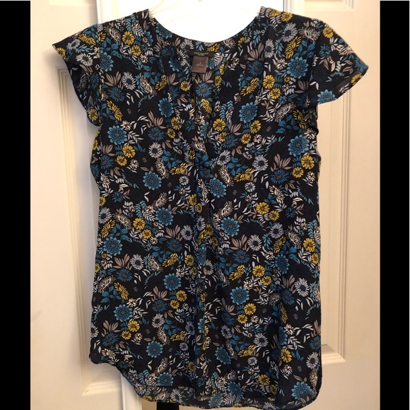 Ann Taylor Tops - Ann Taylor floral shirt sz S